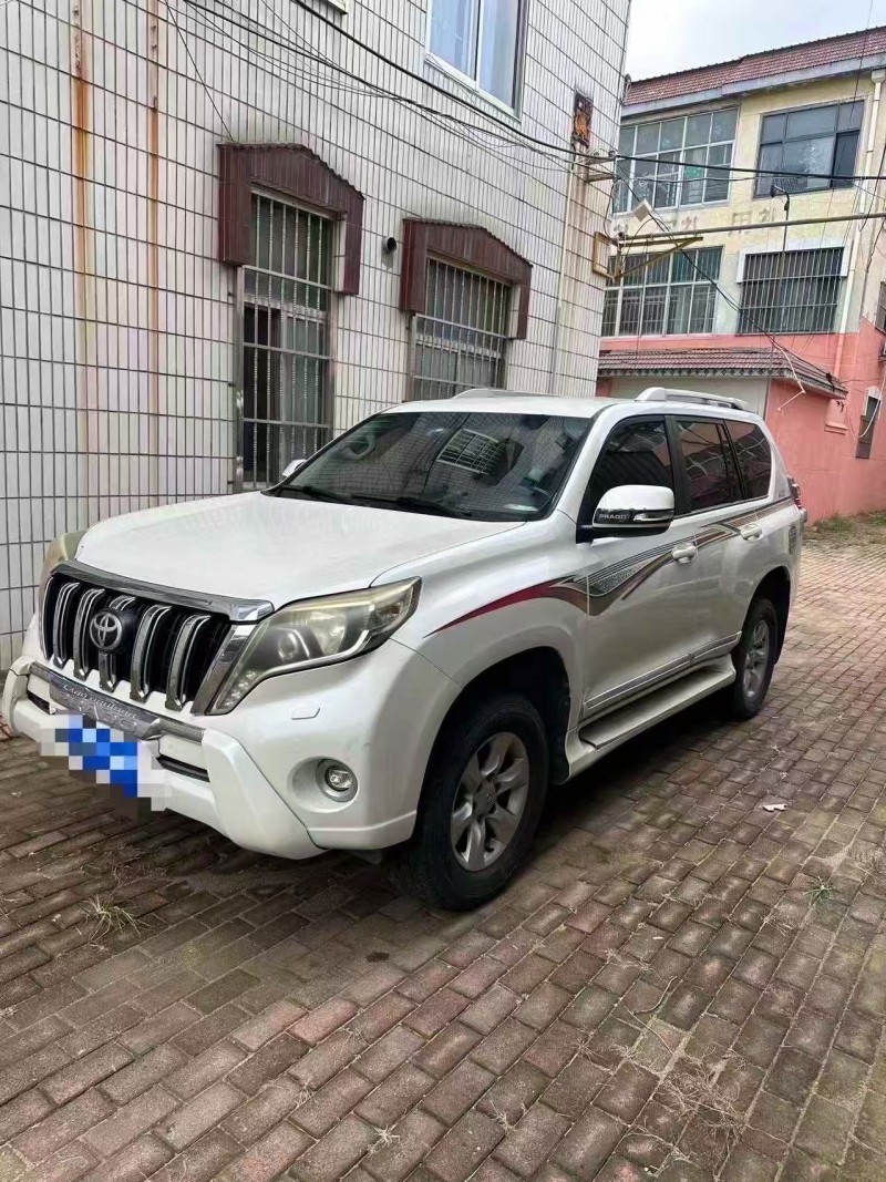 济宁12年丰田普拉多2