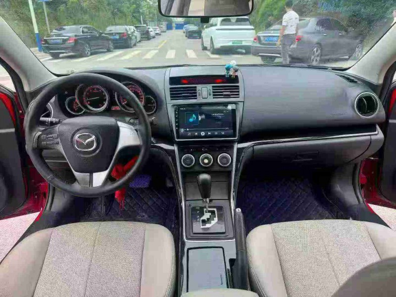 南宁11年马自达睿翼5