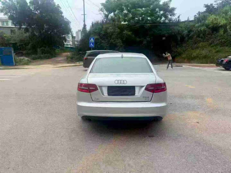 南宁11年奥迪A6L9