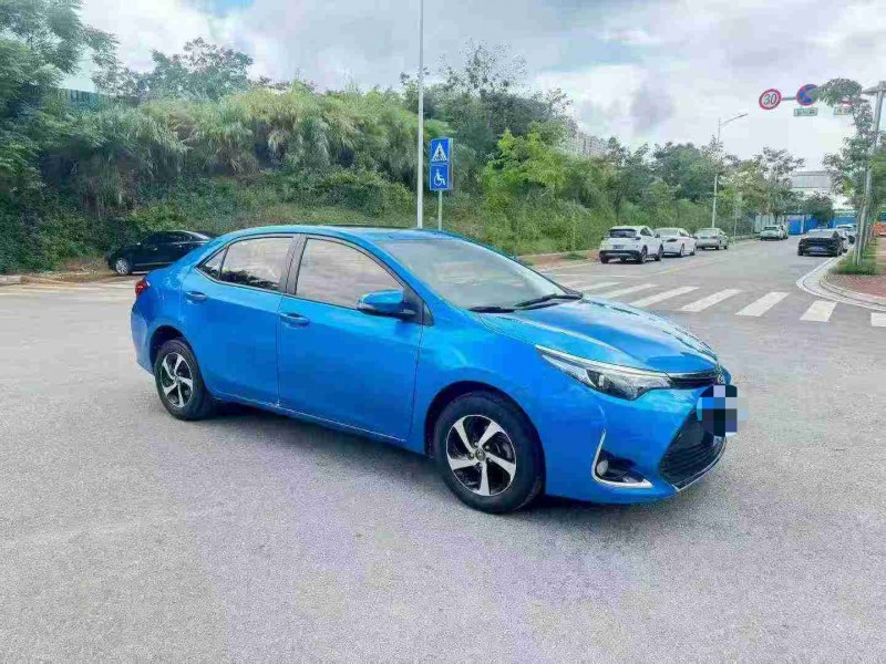 南宁18年丰田雷凌2