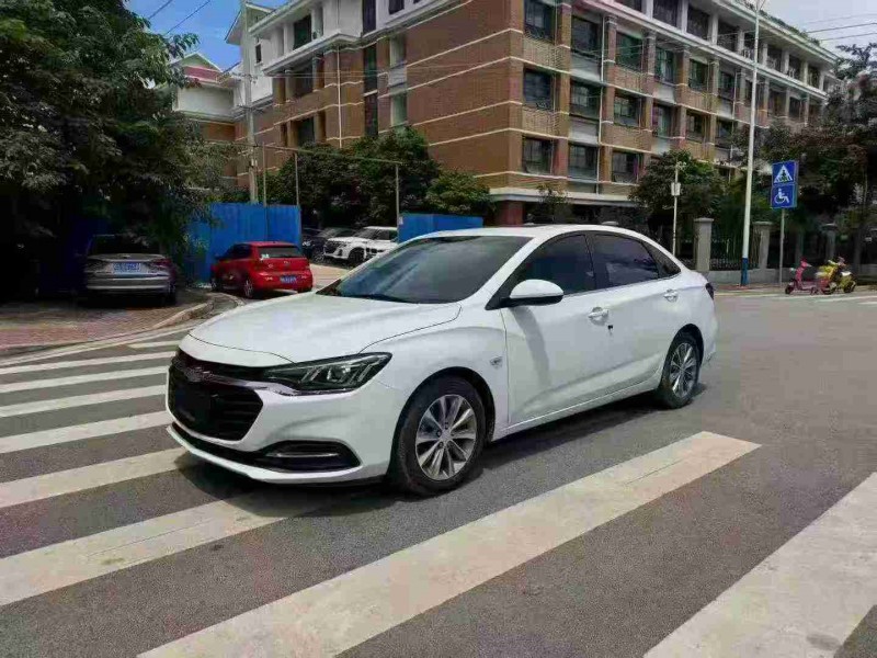 南宁22年雪佛兰科鲁泽3