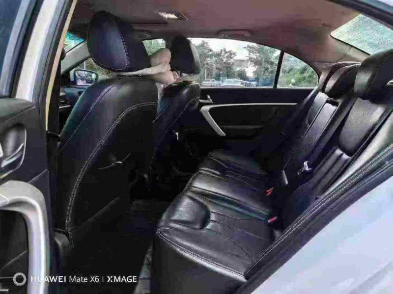 南宁17年吉利帝豪6