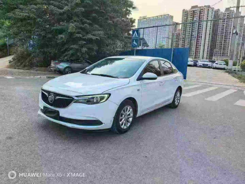 南宁18年别克英朗3