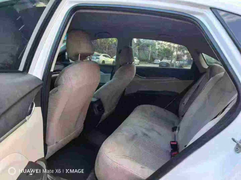 南宁18年别克英朗6