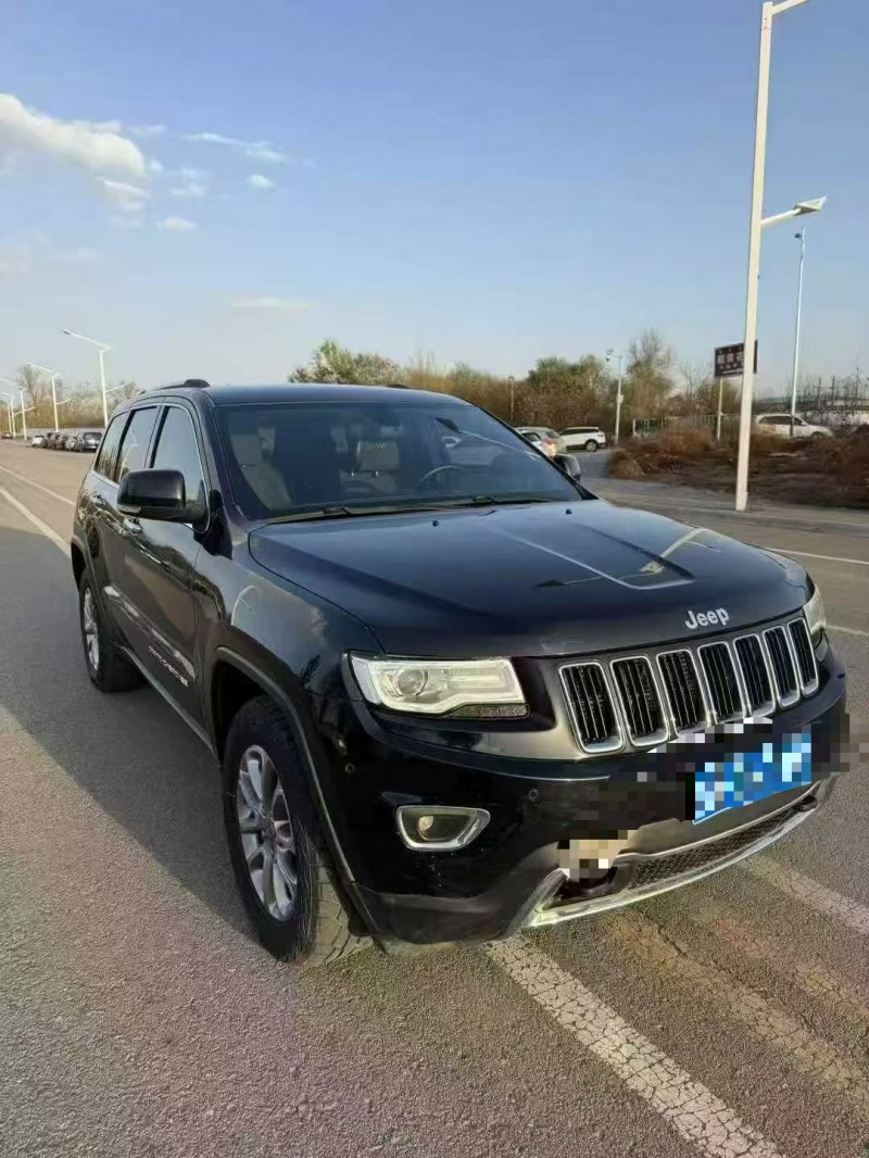 通辽13年Jeep大切诺基3