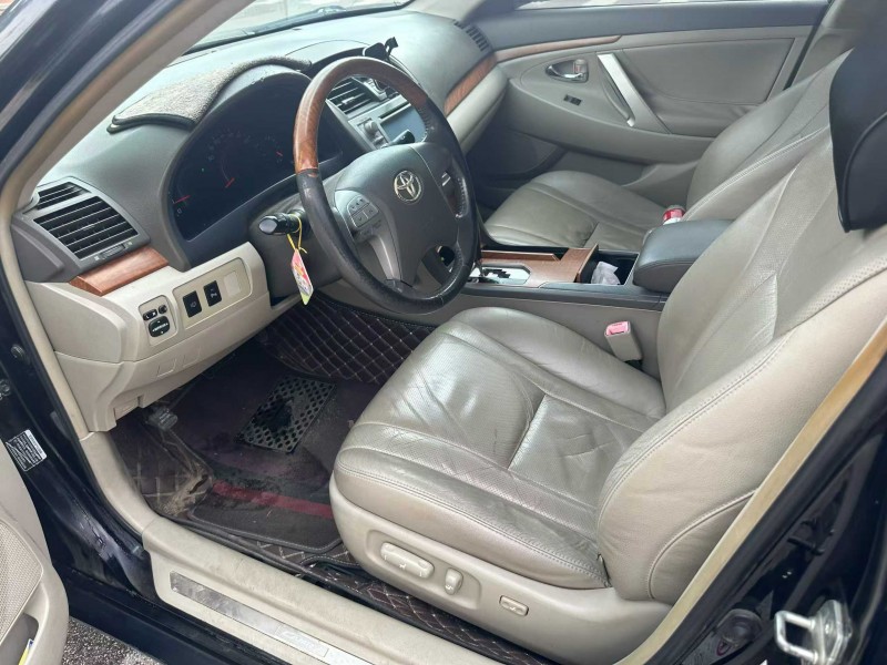 南宁10年丰田凯美瑞4