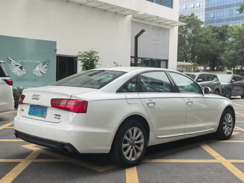 深圳15年奥迪A6L9