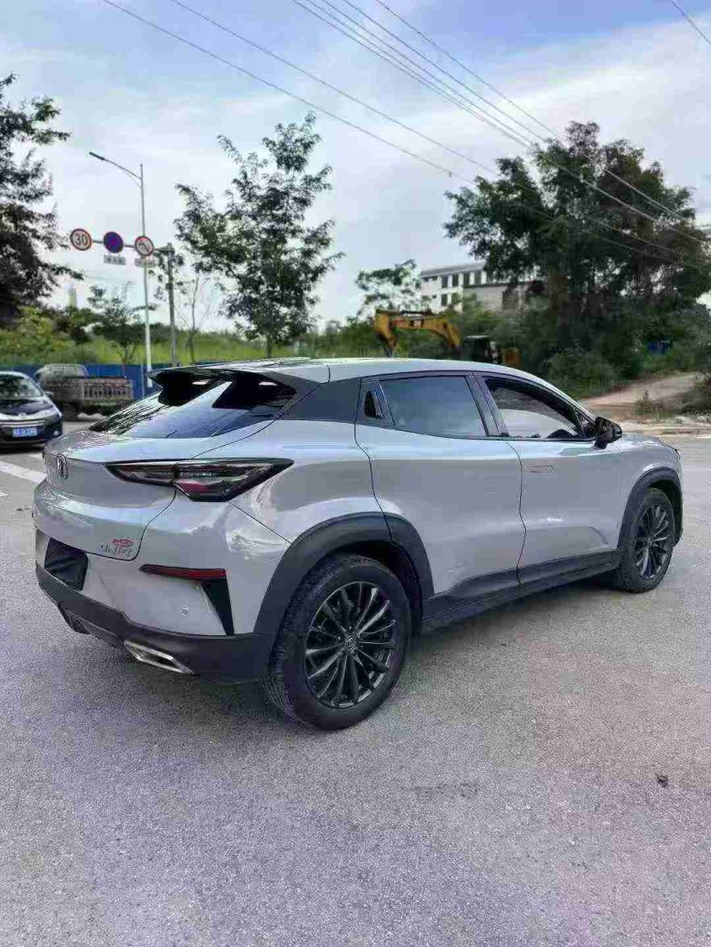 南宁21年长安汽车UNI7