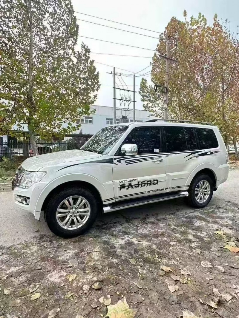 菏泽20年三菱帕杰罗3