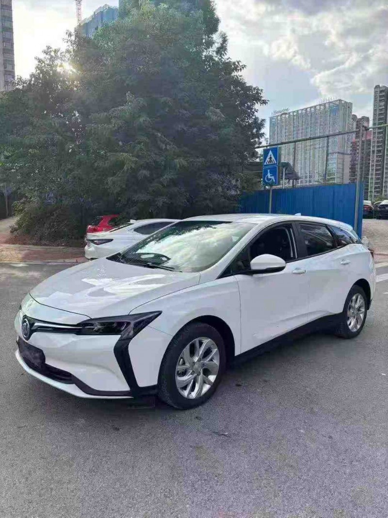 南宁24年别克微蓝2