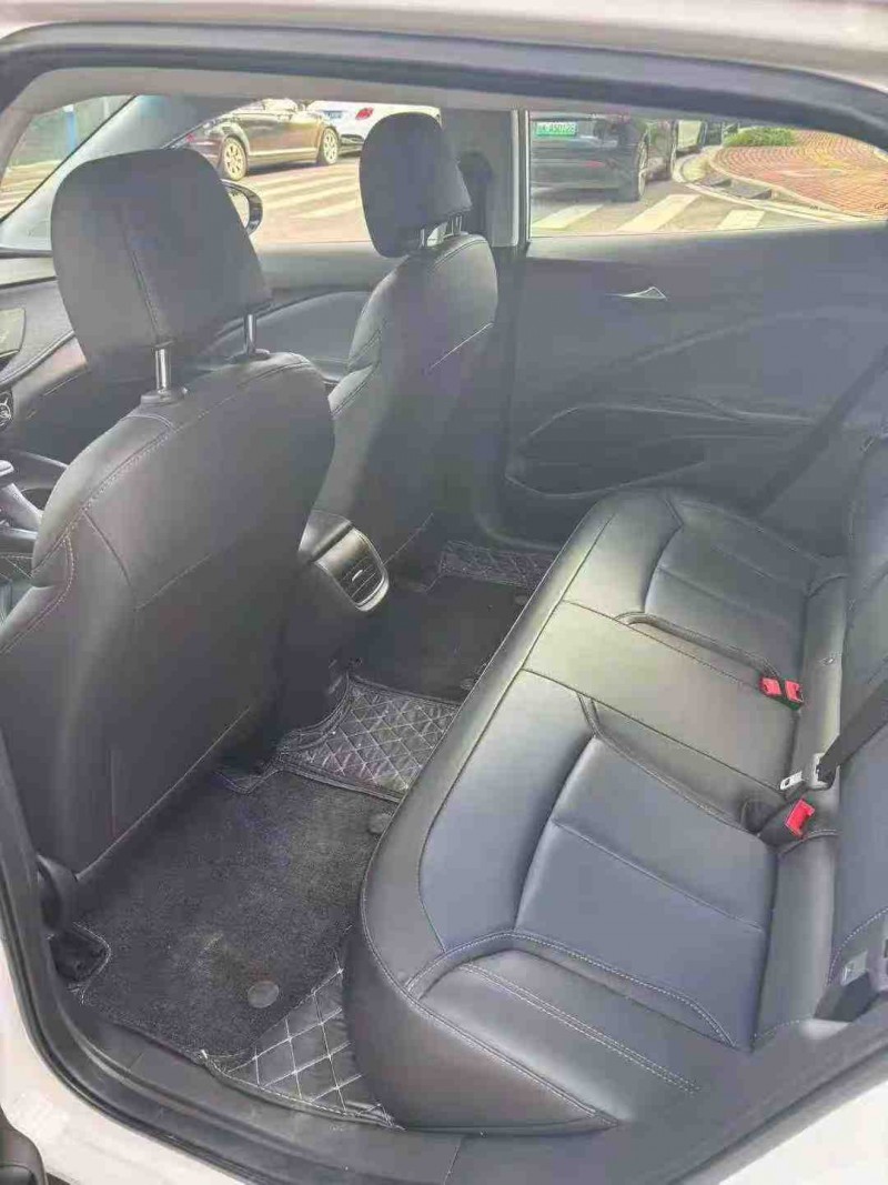 南宁24年别克微蓝6