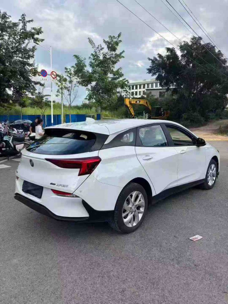 南宁24年别克微蓝7