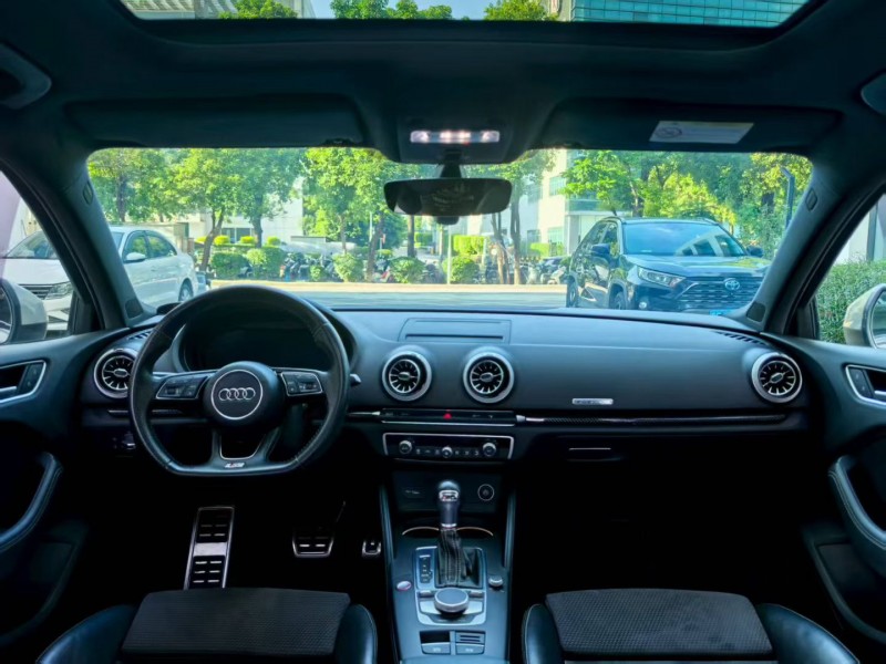 深圳17年奥迪S33