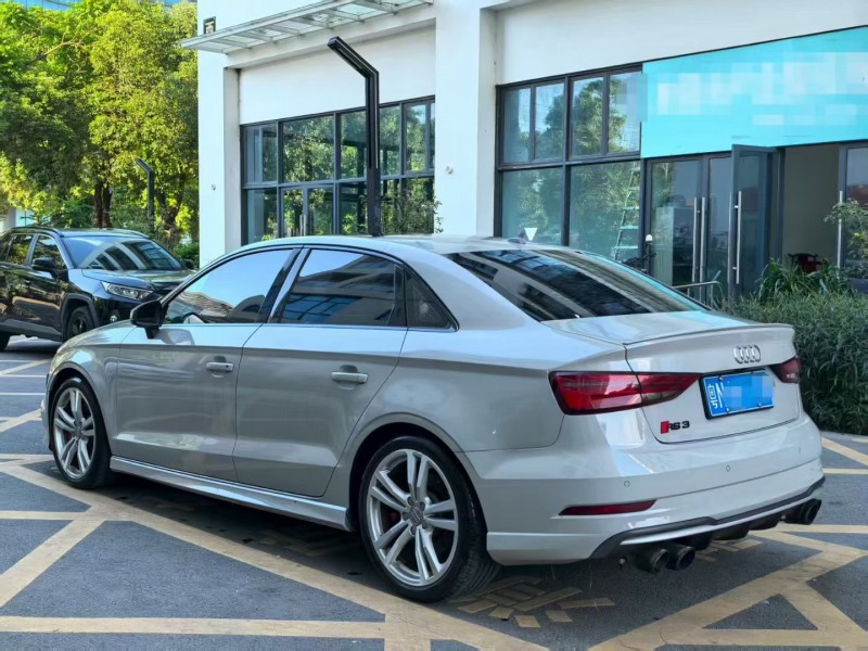 深圳17年奥迪S37