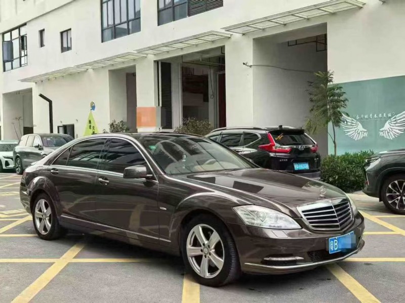深圳13年奔驰S6