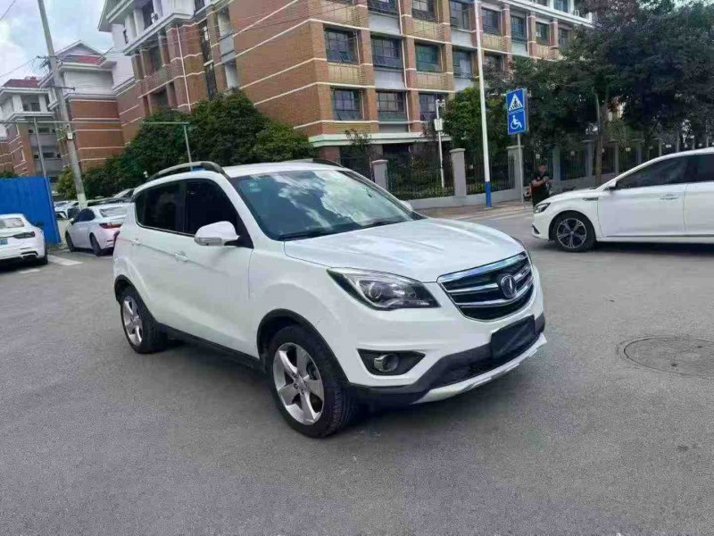 南宁18年长安汽车CS353