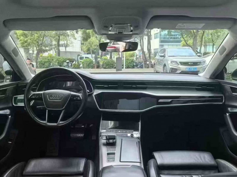 深圳20年奥迪A7L3