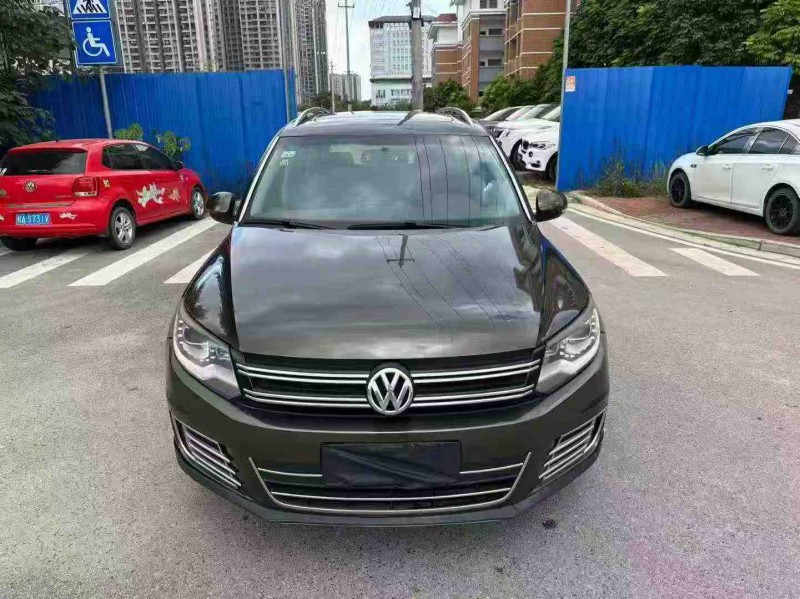 南宁14年大众途观1