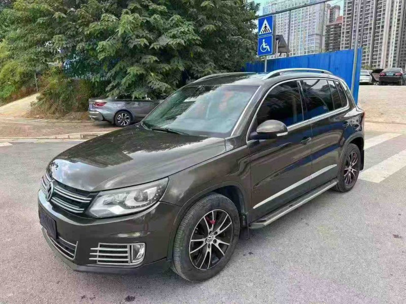 南宁14年大众途观2