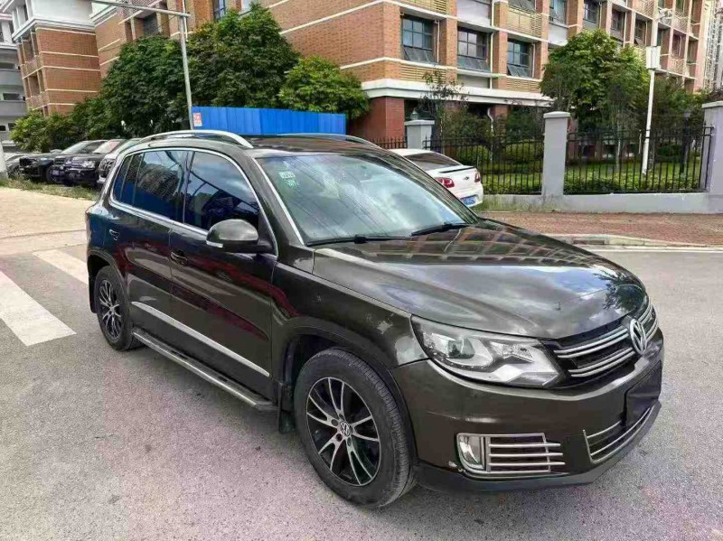 南宁14年大众途观3