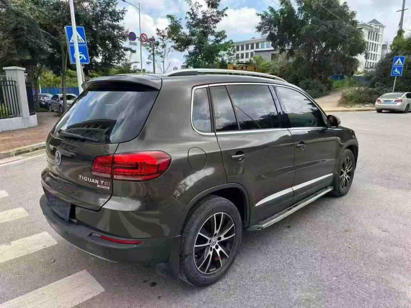 南宁14年大众途观8