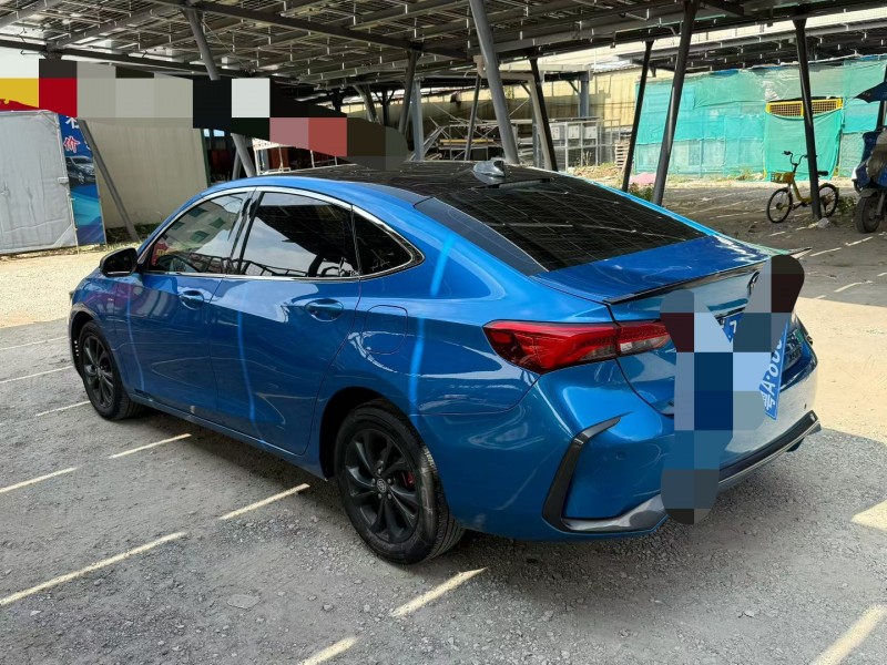 广州22年别克威朗8