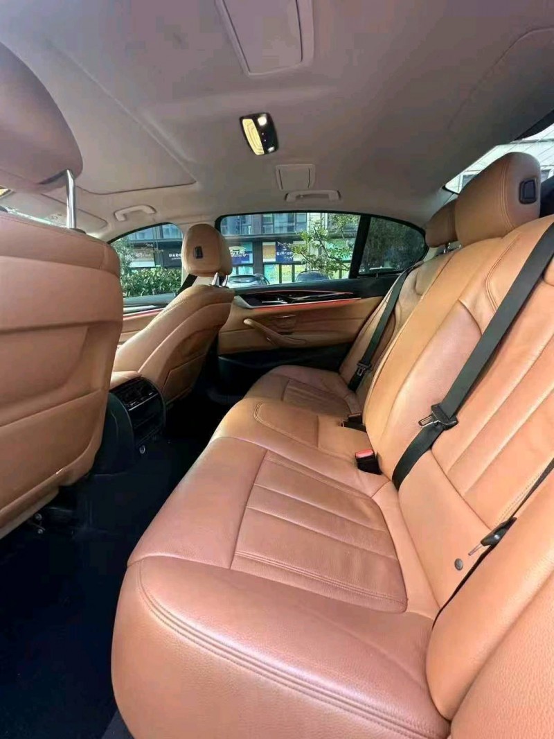 枣庄18年宝马5系9