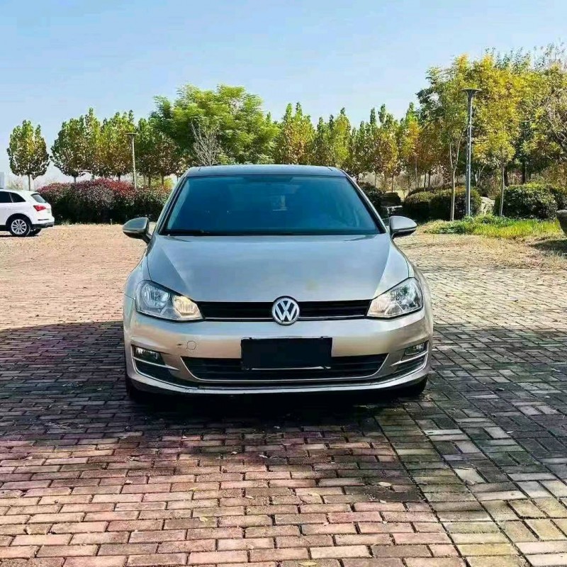 青岛16年大众高尔夫1