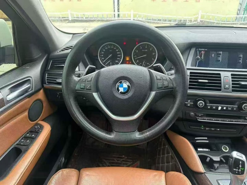 温州14年宝马X67