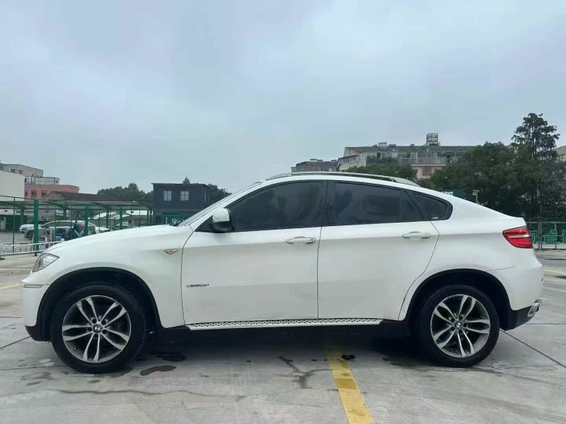 温州14年宝马X68