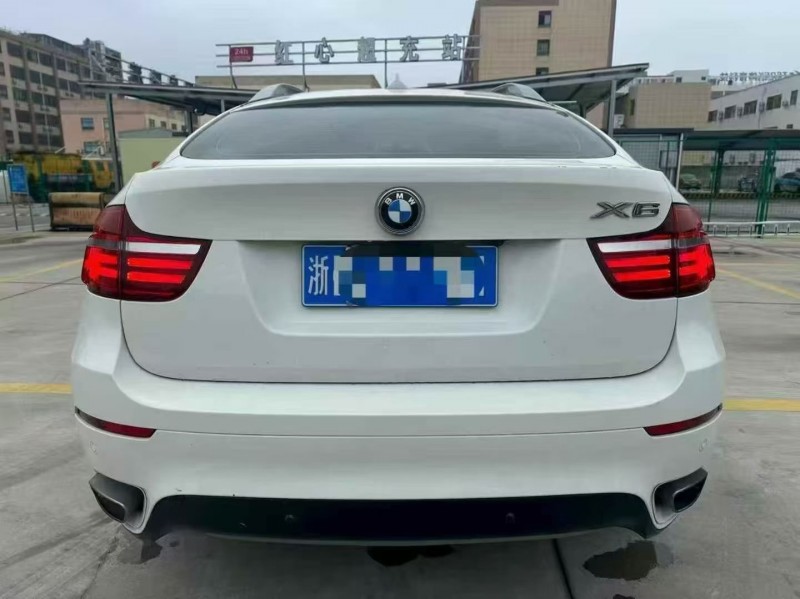 温州14年宝马X69