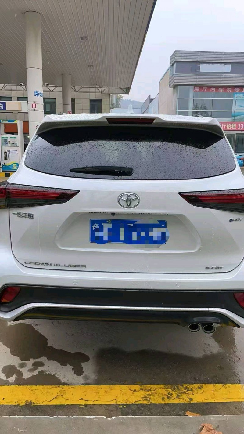 常州25年丰田皇冠9