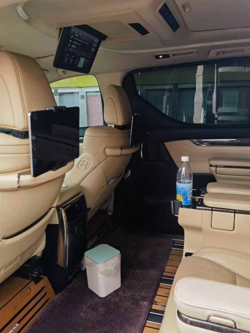 潍坊19年丰田威尔法5