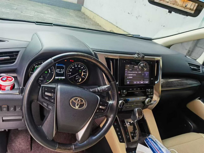 潍坊19年丰田威尔法6