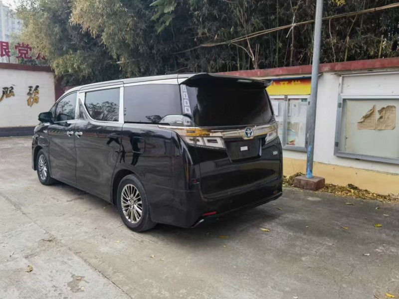 潍坊19年丰田威尔法8