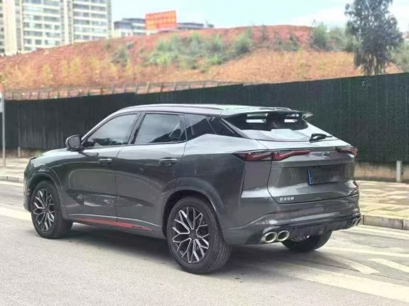 厦门23年长安汽车欧尚8