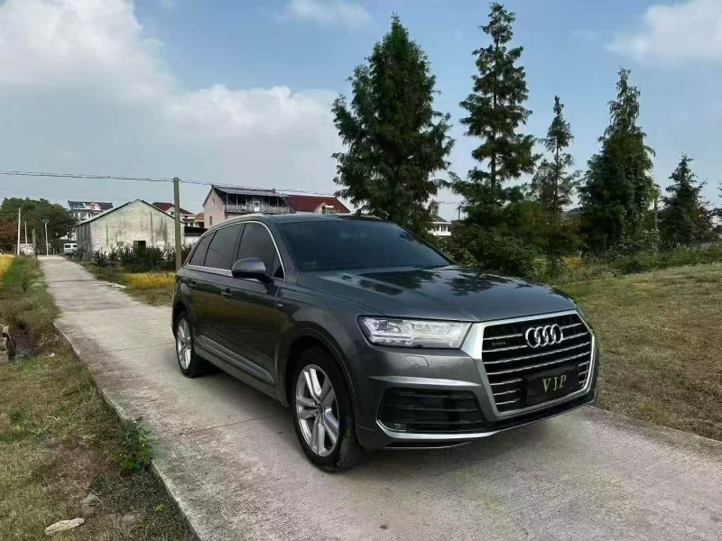 南京16年奥迪Q73