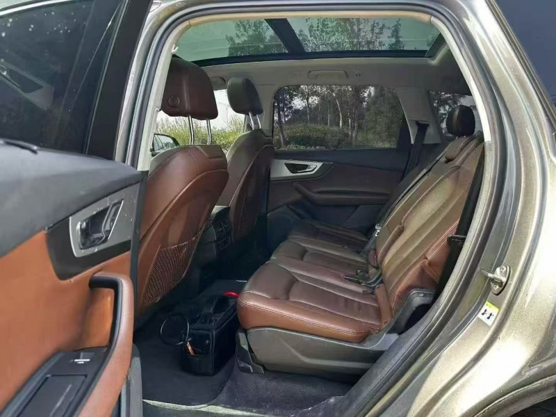 南京16年奥迪Q76