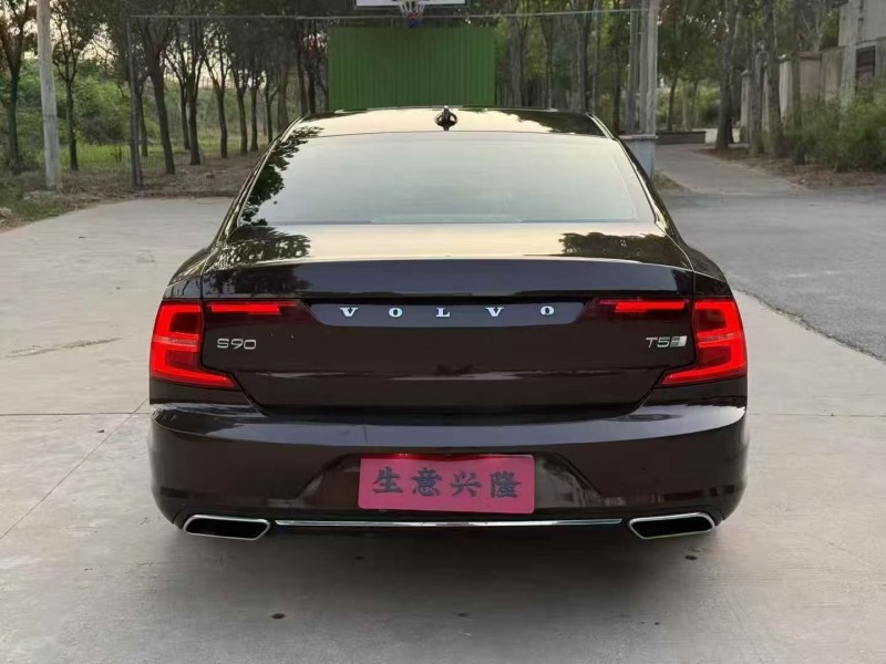 洛阳20年沃尔沃S909
