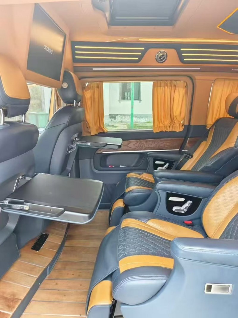 无锡19年奔驰威霆6