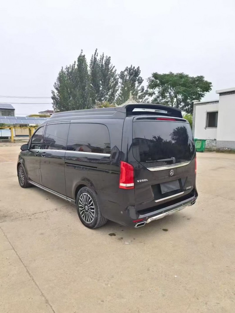 无锡19年奔驰威霆9