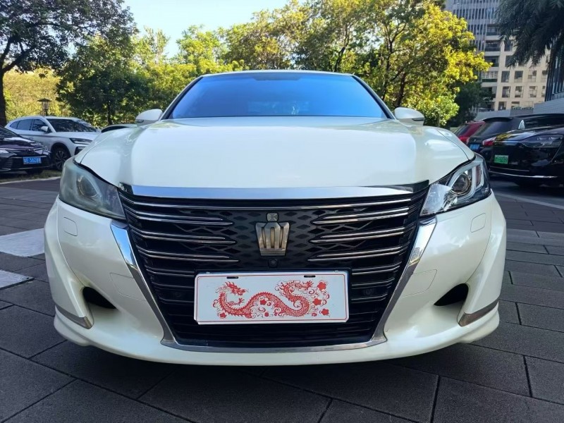 佛山18年丰田皇冠1