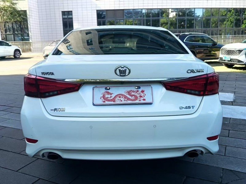 佛山18年丰田皇冠9