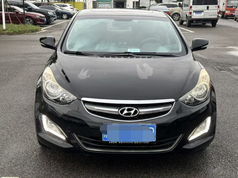 宁波15年现代朗动1