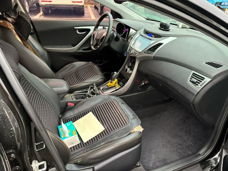 宁波15年现代朗动7