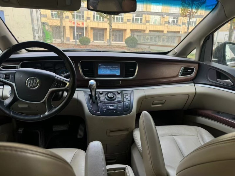 聊城15年别克GL85