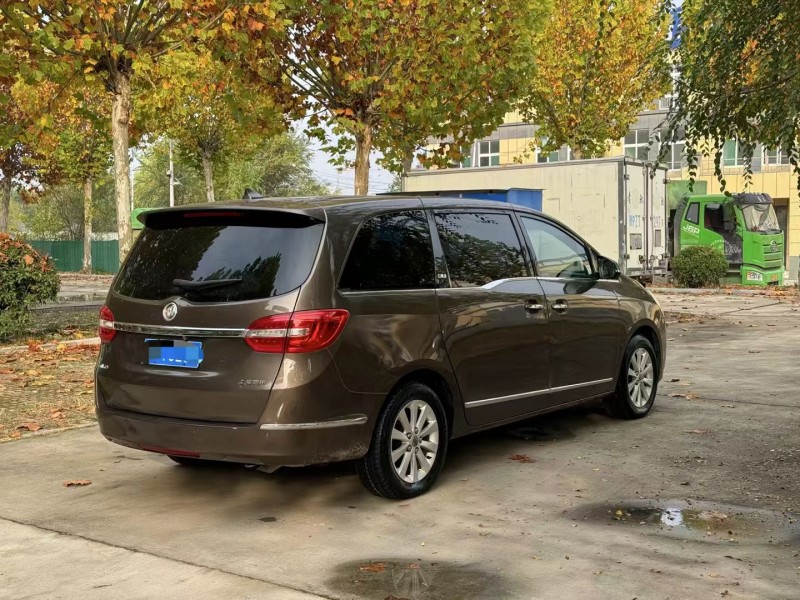 聊城15年别克GL87