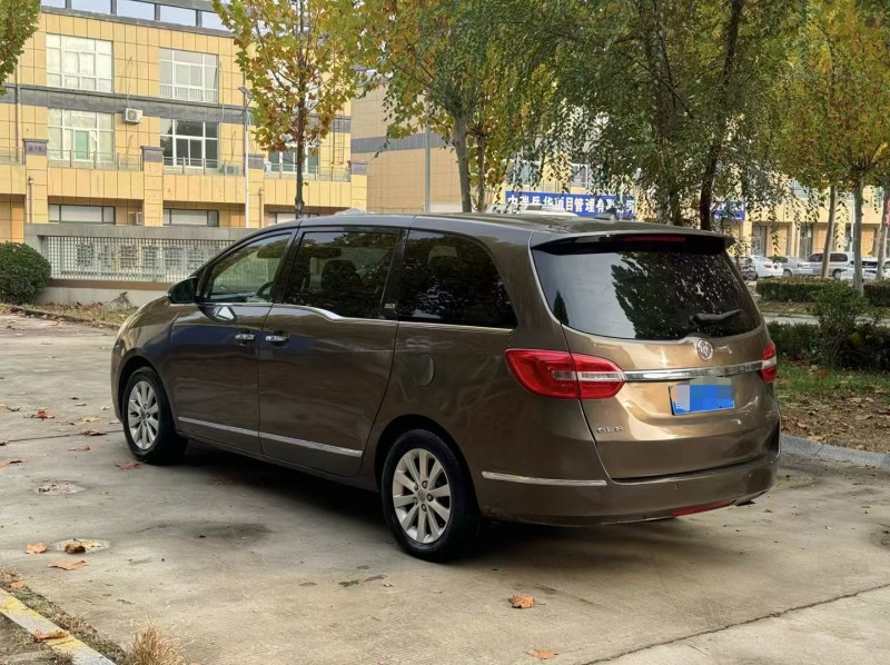 聊城15年别克GL88