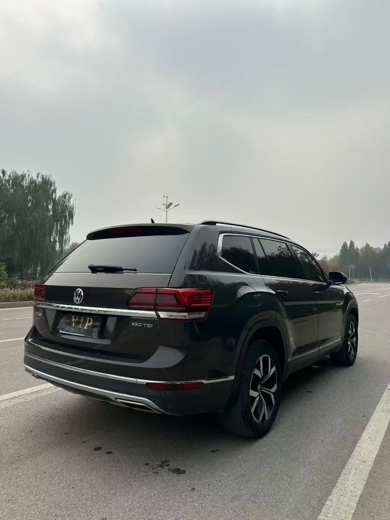 枣庄17年大众途昂9