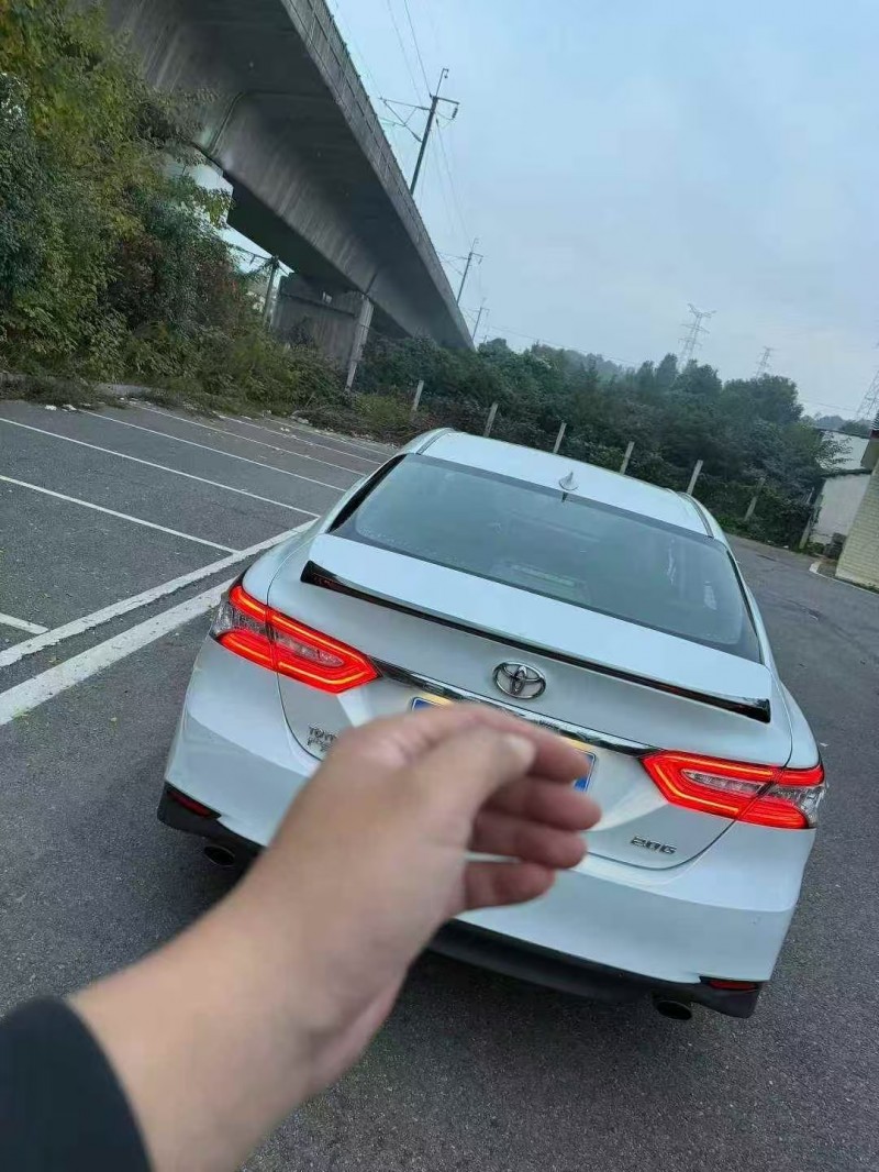 长沙18年丰田凯美瑞9